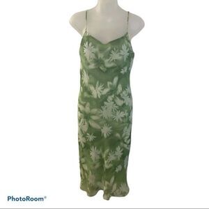 Forever 21 Vintage Green Floral Thin Strap Midi Dress
